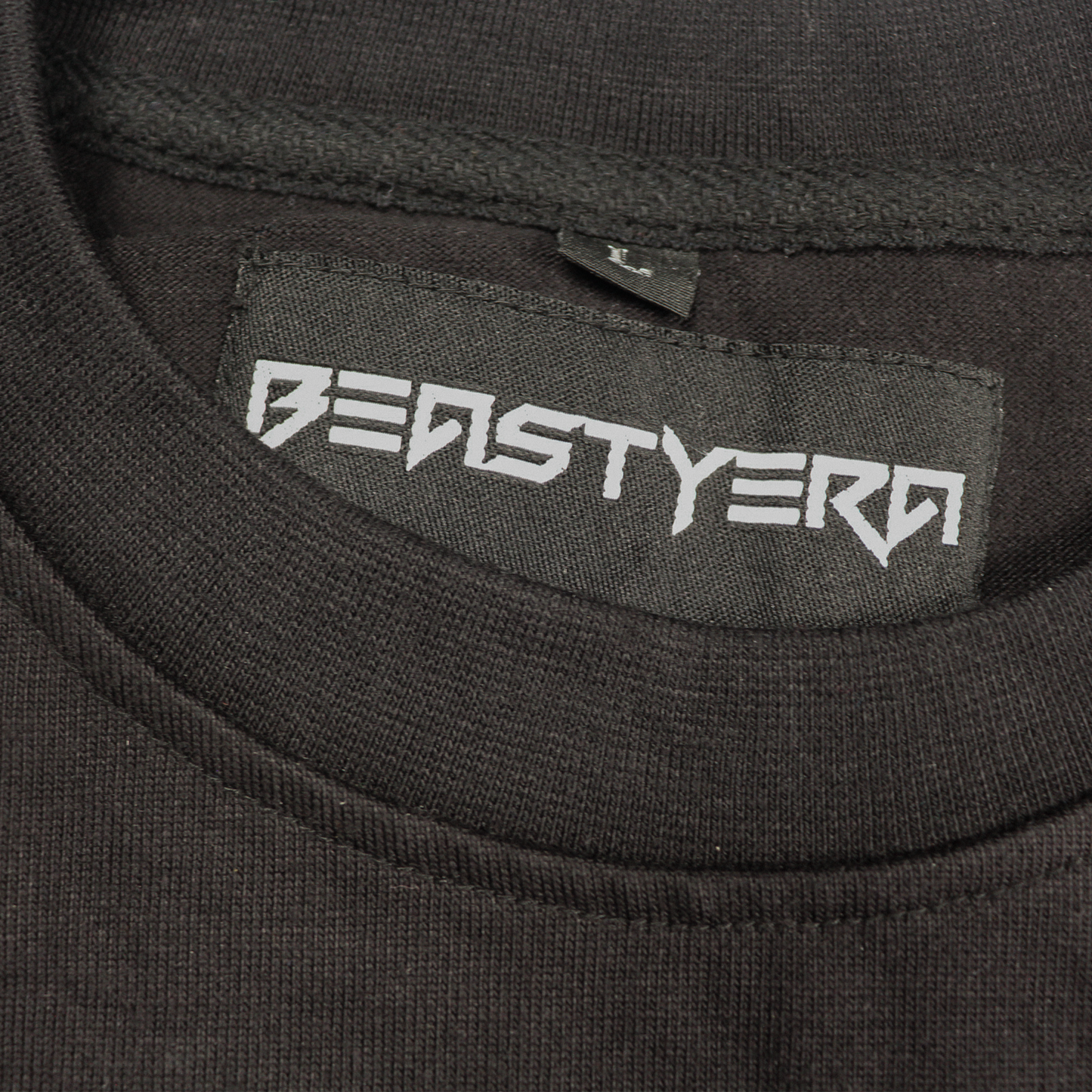 Quest i Black T-Shirt