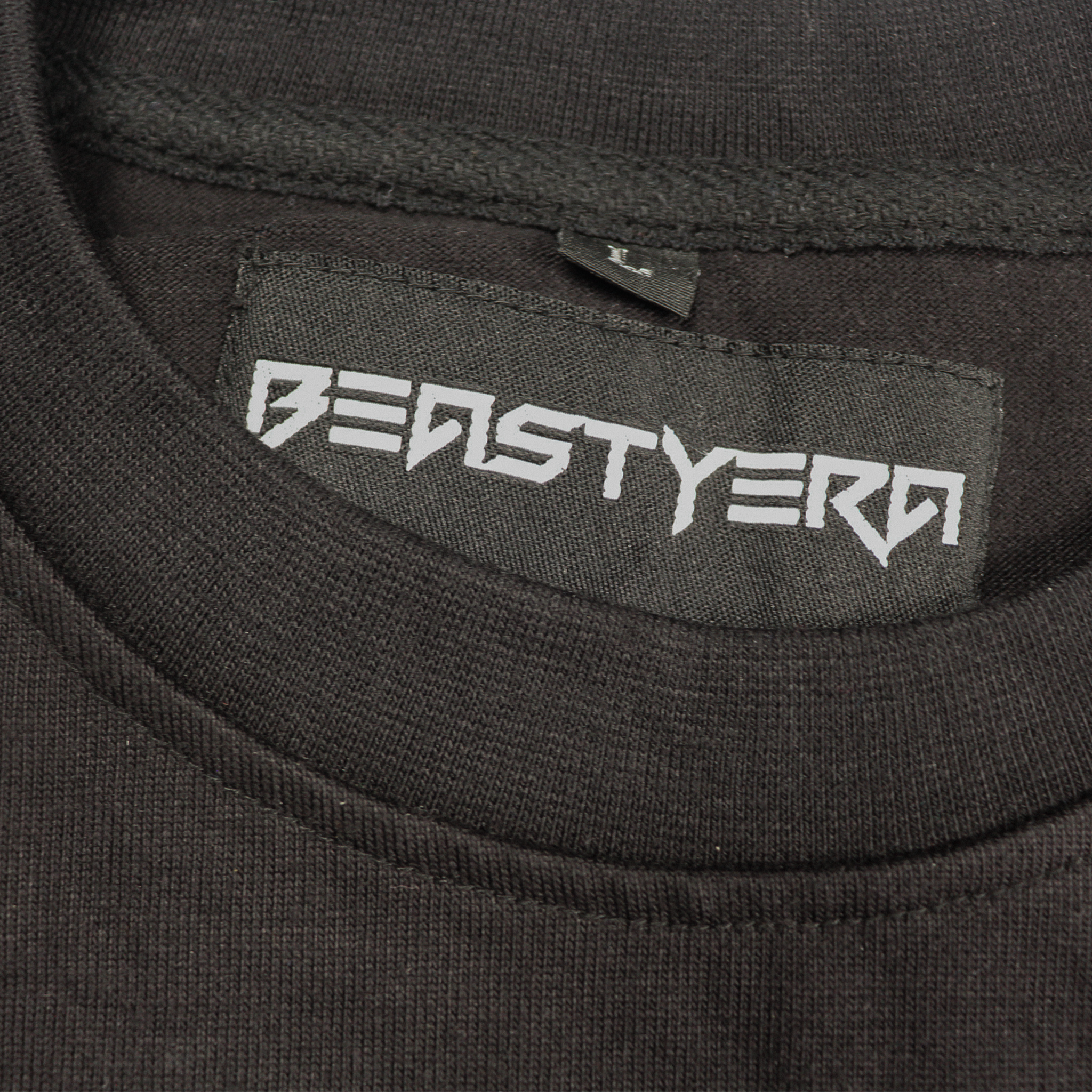 Quest i Black T-Shirt